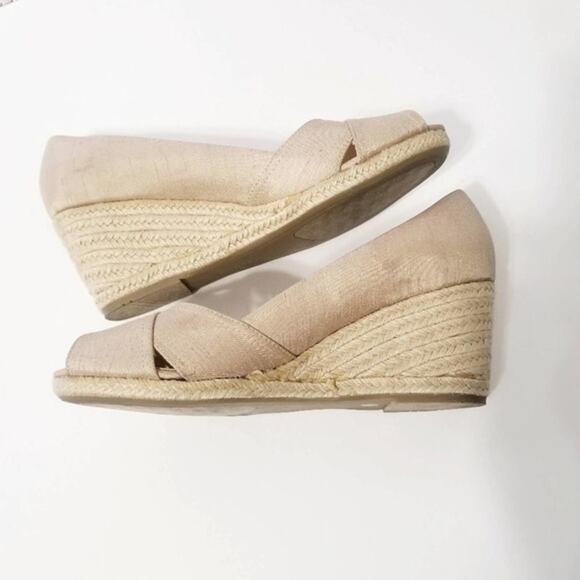 Liz claiborne 10M tan wedge‎ shoes - Picture 4 of 6